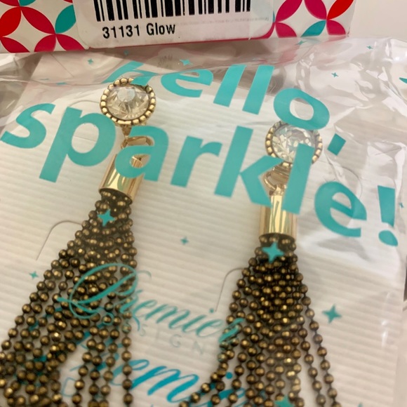 Premier Designs Glow drop or stud earrings - Picture 3 of 3